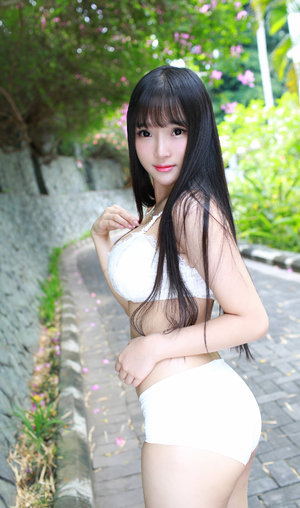 恶女重生，错撩太子后他人设崩了