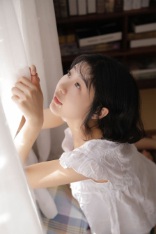 星际直播万人迷，帝国大佬争着宠