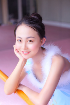 穿越后拥有了倒霉系统